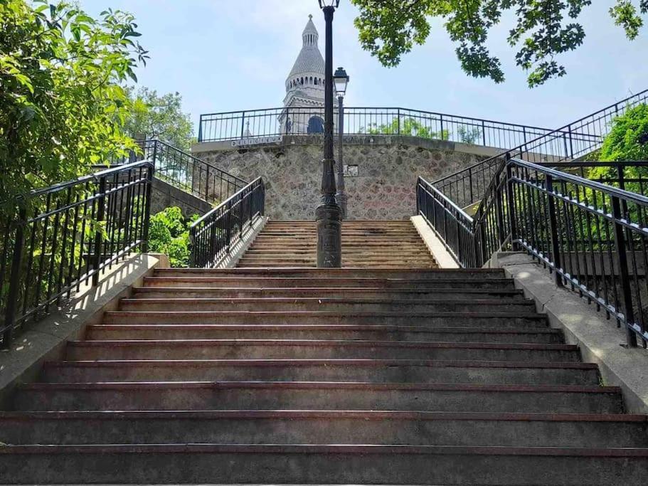 Au Calme A Montmartre 40m2 Appartement